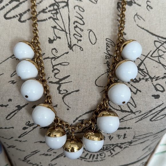 Jcrew white balls and gold tone charm 26” with 4” extension stunning necklace - Picture 3 of 13